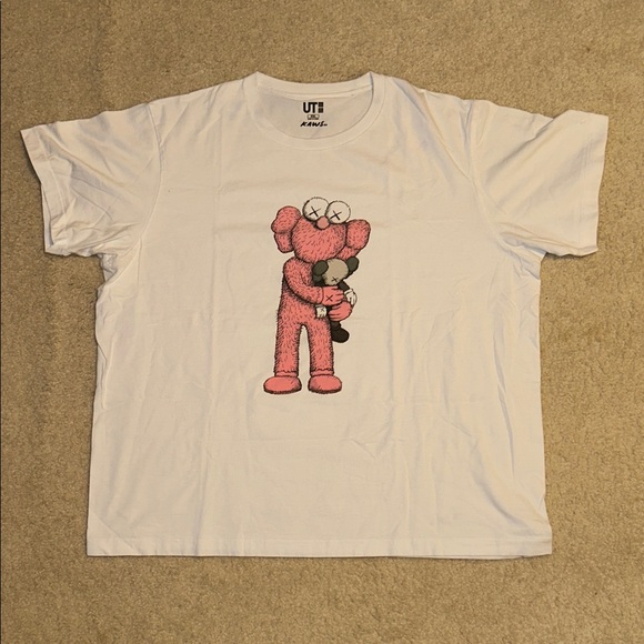 Uniqlo x KAWS Other - KAWS x Uniqlo UT Pink BFF Hugging Companion T-Shirt White XXL